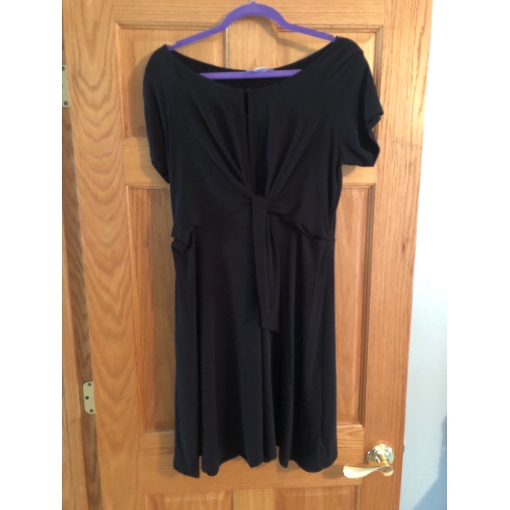 NWOT Motherhood Maternity LBD Nursing Dress